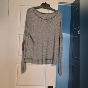 Pink Clover Gray Marled Knit Top